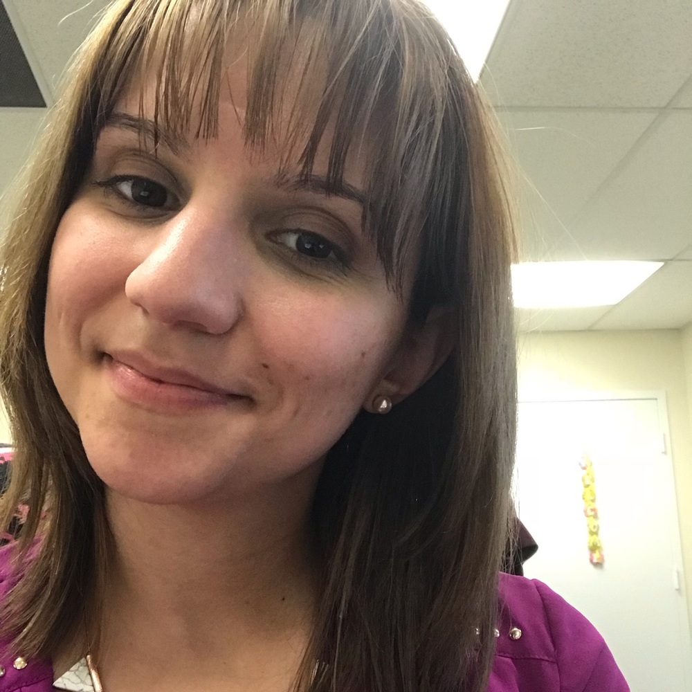 Meet your Posher, Monica
